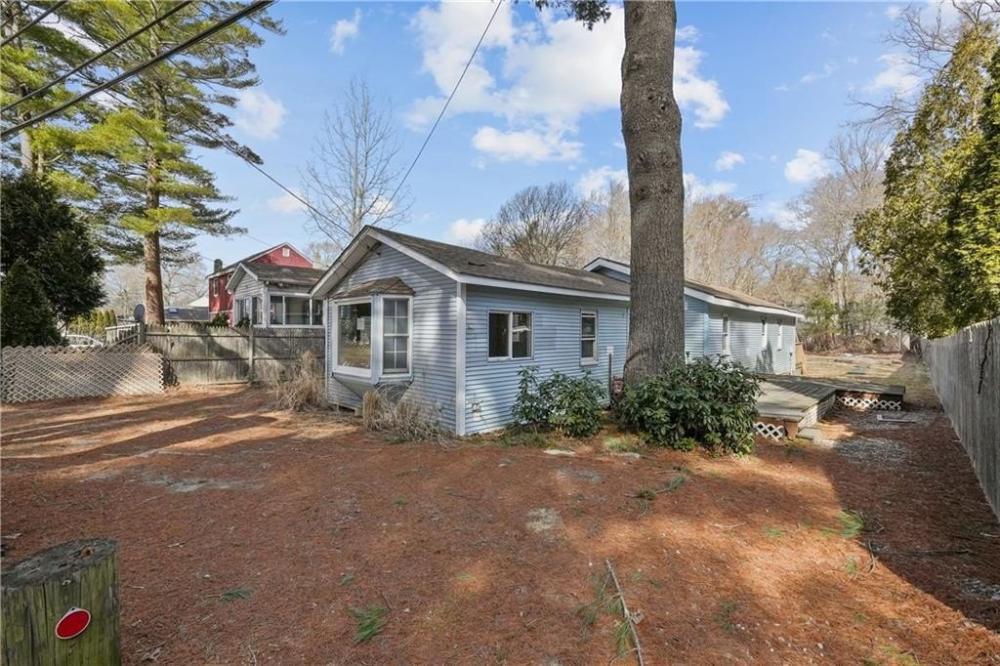 Currently Displayed Property Photo