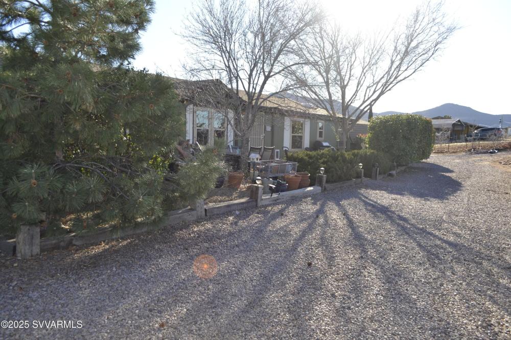 Currently Displayed Property Photo