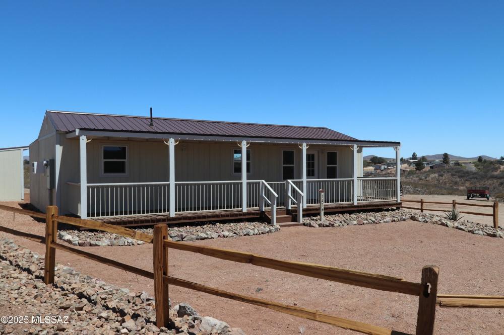 Currently Displayed Property Photo